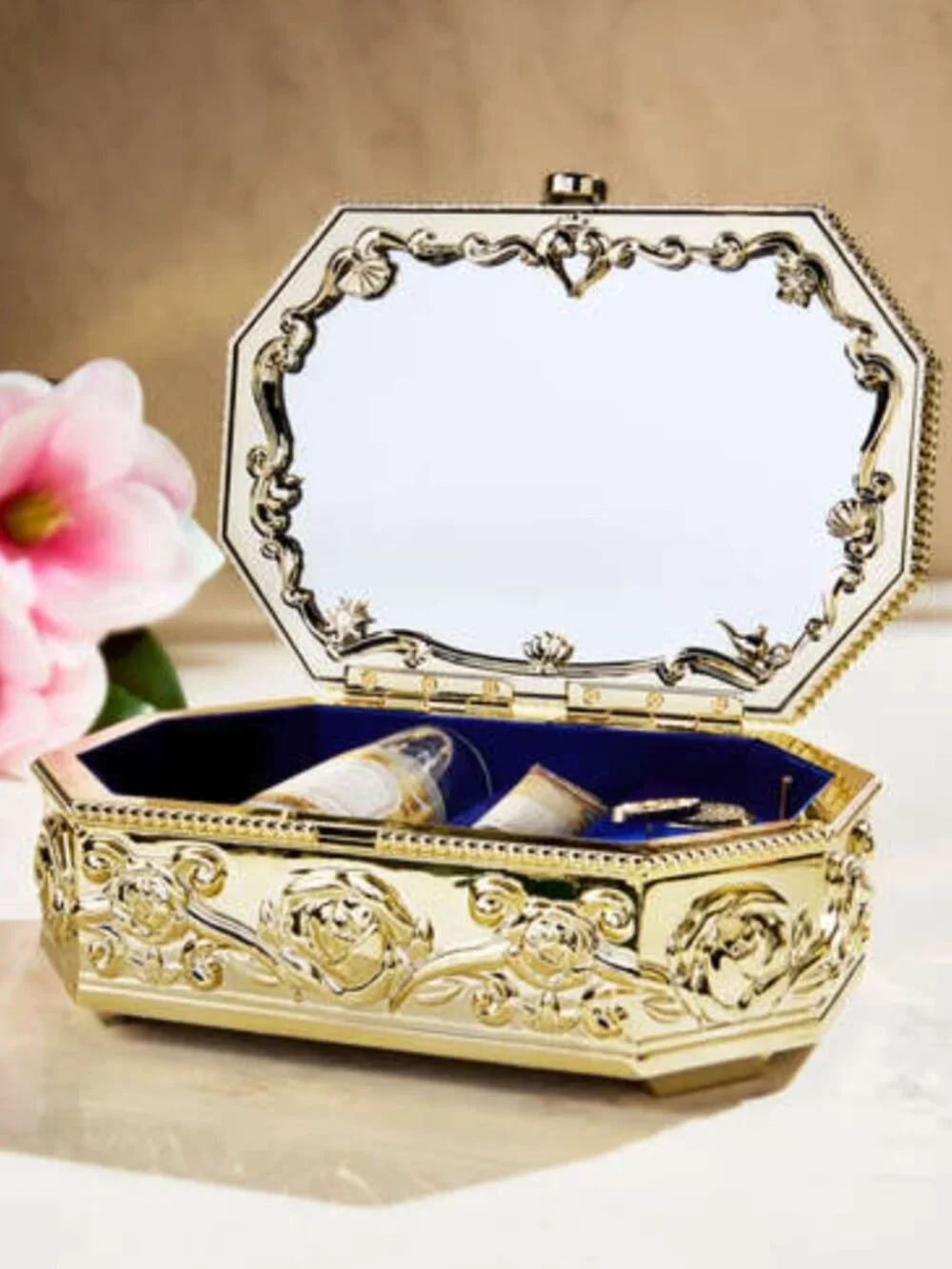 Limited-edition Disney Princess music box keepsake